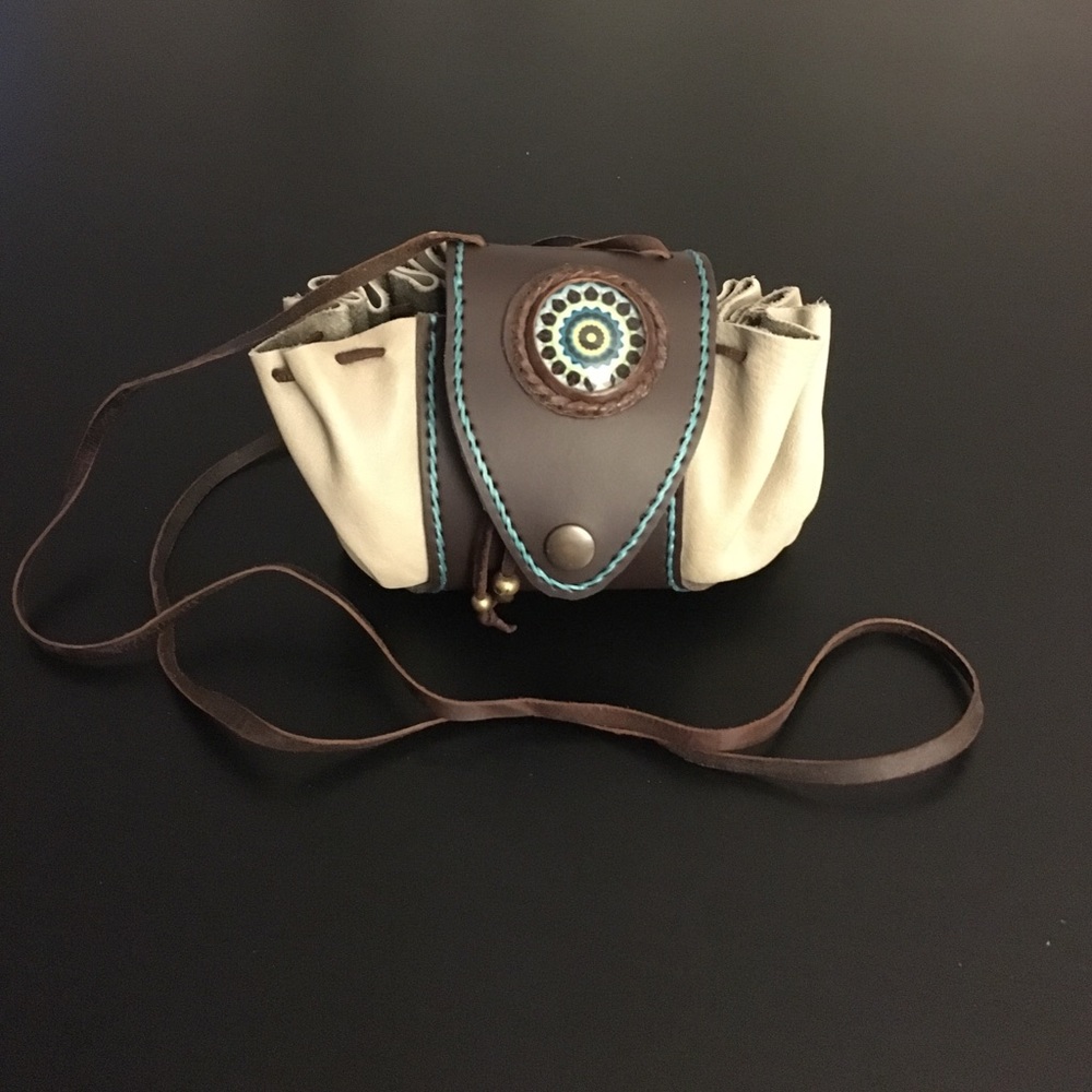 ✌🏻Hippie style crossbody wristlet