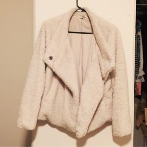 MAKE AN OFFER! BB Dakota furry jacket - SO soft ❣