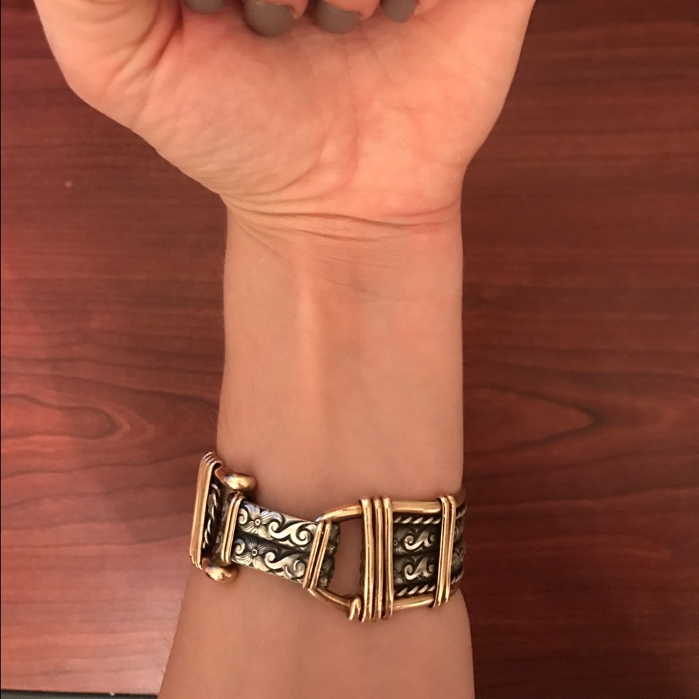 Cuff - Picture 2 of 2