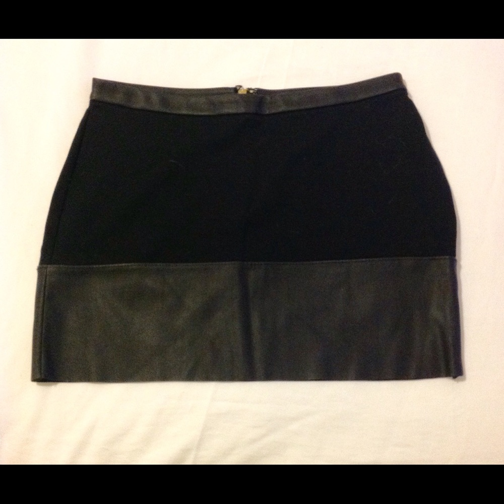 Faux leather mini skirt
