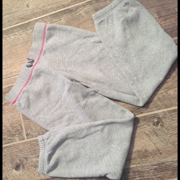 Three Children's Place sweatpants - Picture 2 of 4