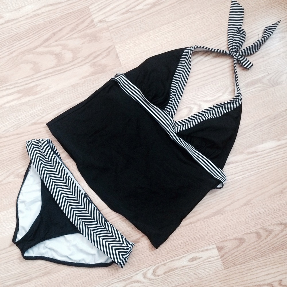 Stripped Bathing Suit Set👙🌴