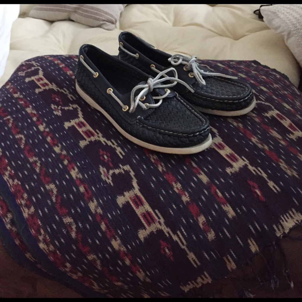 Navy Sperrys