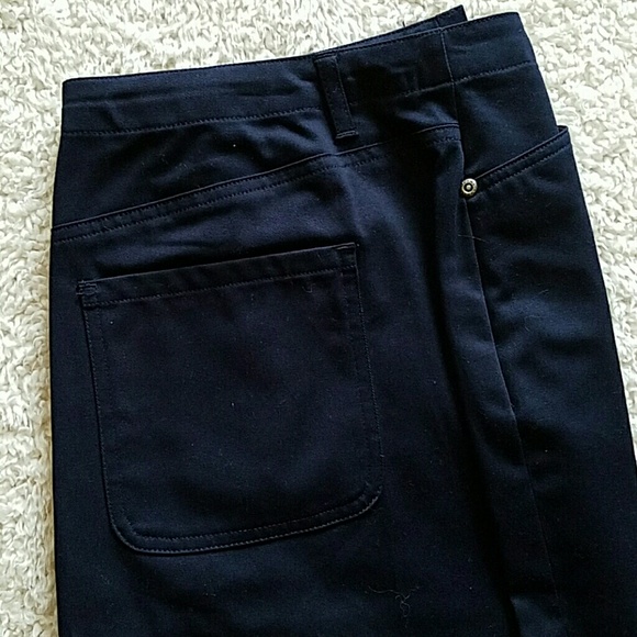 NWOT~CRAZY HORSE CAPRIS - Picture 3 of 5