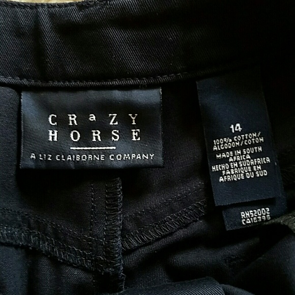 NWOT~CRAZY HORSE CAPRIS - Picture 5 of 5