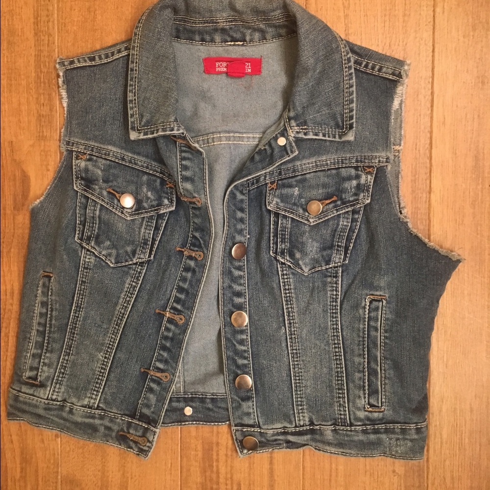 Denim, cropped vest