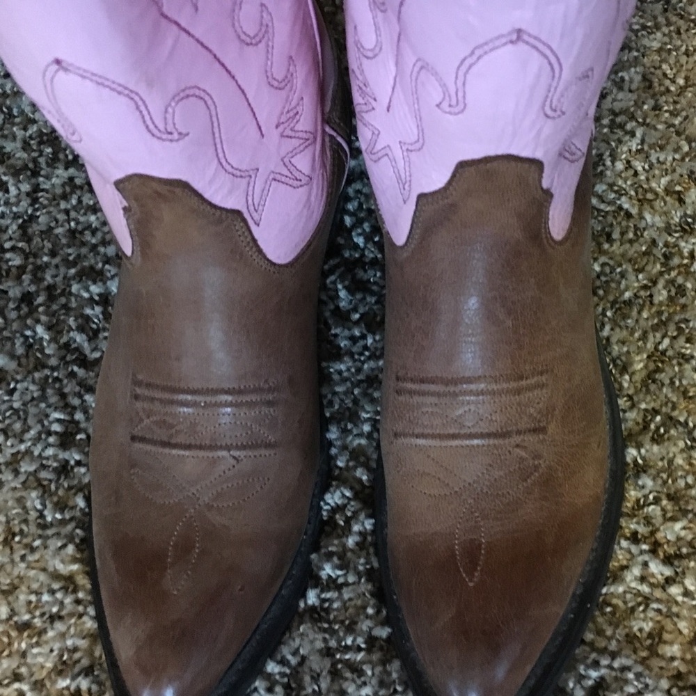 Boots - Picture 2 of 4