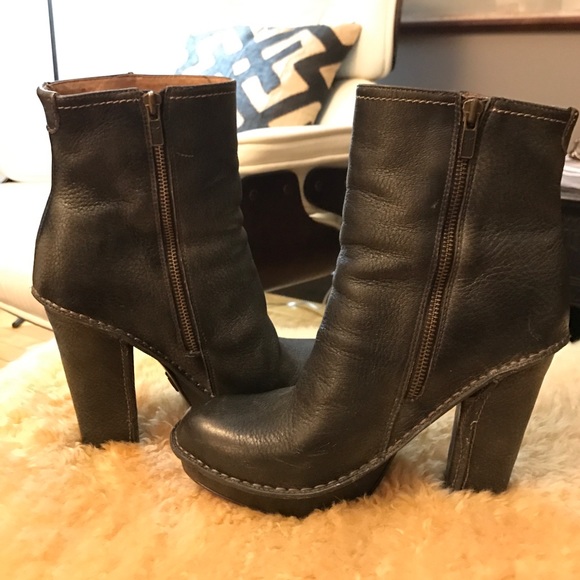 frye victoria boots