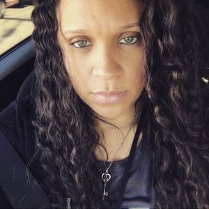 Meet your Posher, Kendra