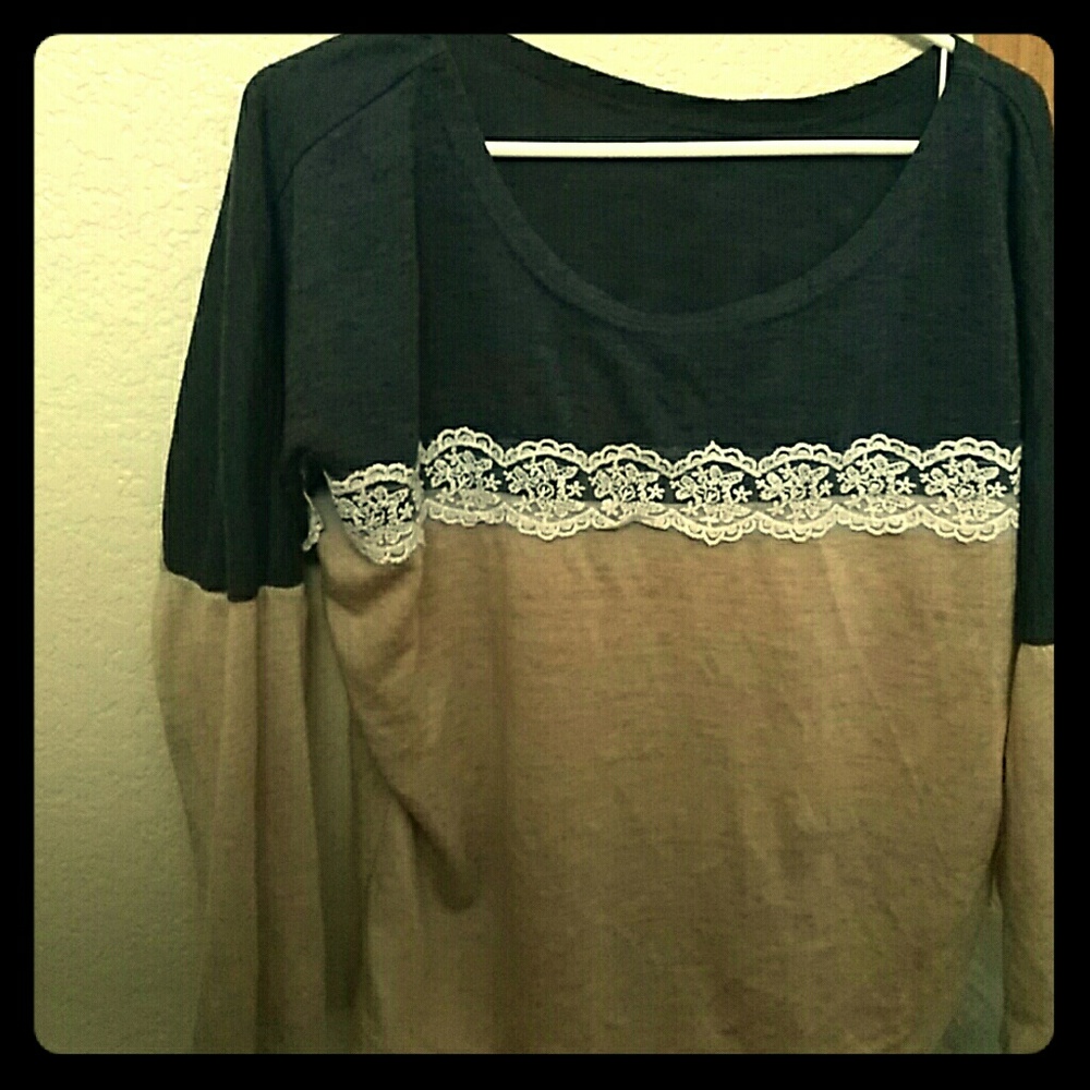 Two toned lace long sleeve shirt