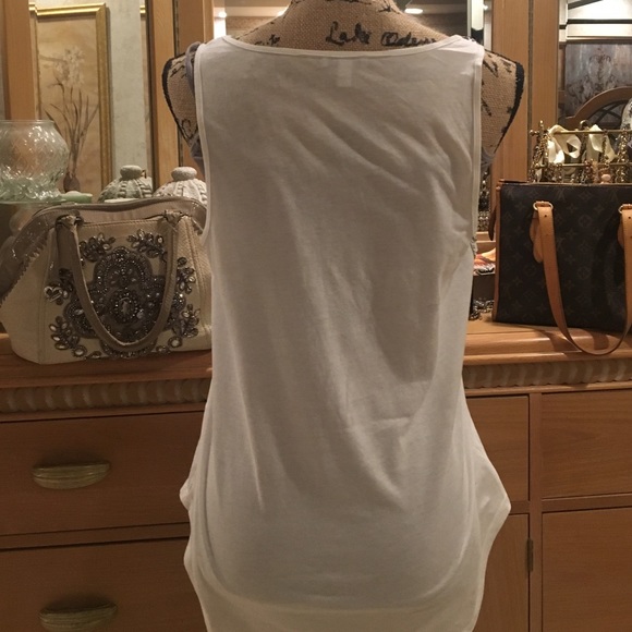Express size medium top! - Picture 2 of 3