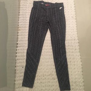 Nike leggings