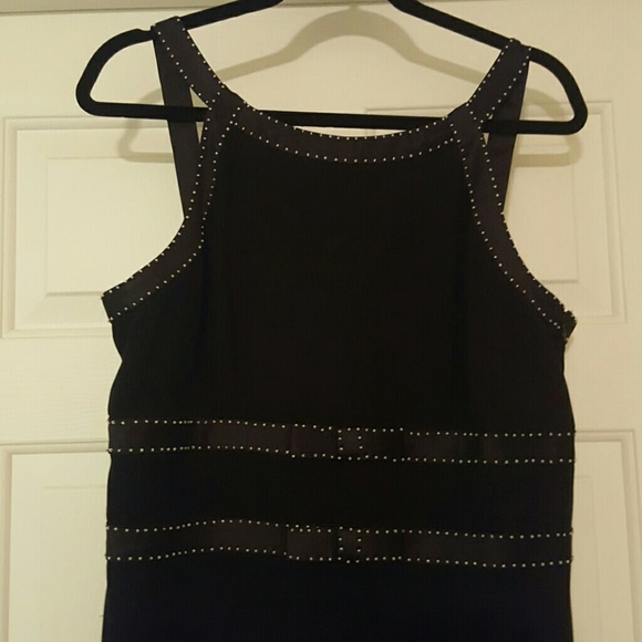 Semi formal dress - Picture 2 of 4