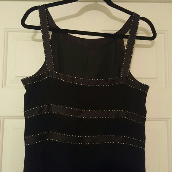 Semi formal dress - Picture 3 of 4