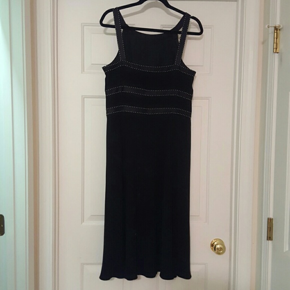 Semi formal dress - Picture 4 of 4