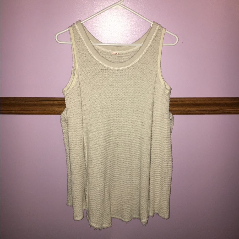 💛SOLD💛 Free People cold shoulder sweater