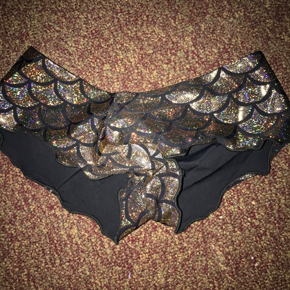 Gold mermaid spandex