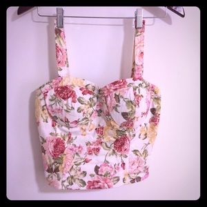 Lovely crop top for this coming season!!