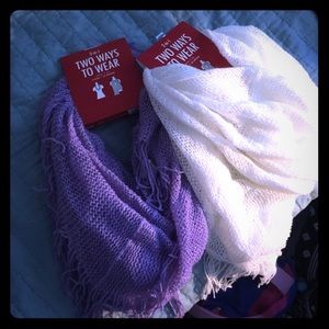 [[SOLD]]🙅🏻(2):|Manhattan Scarf Company Scarves.