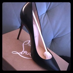 Decollette Red Sole Pump, Black ( Never Used )