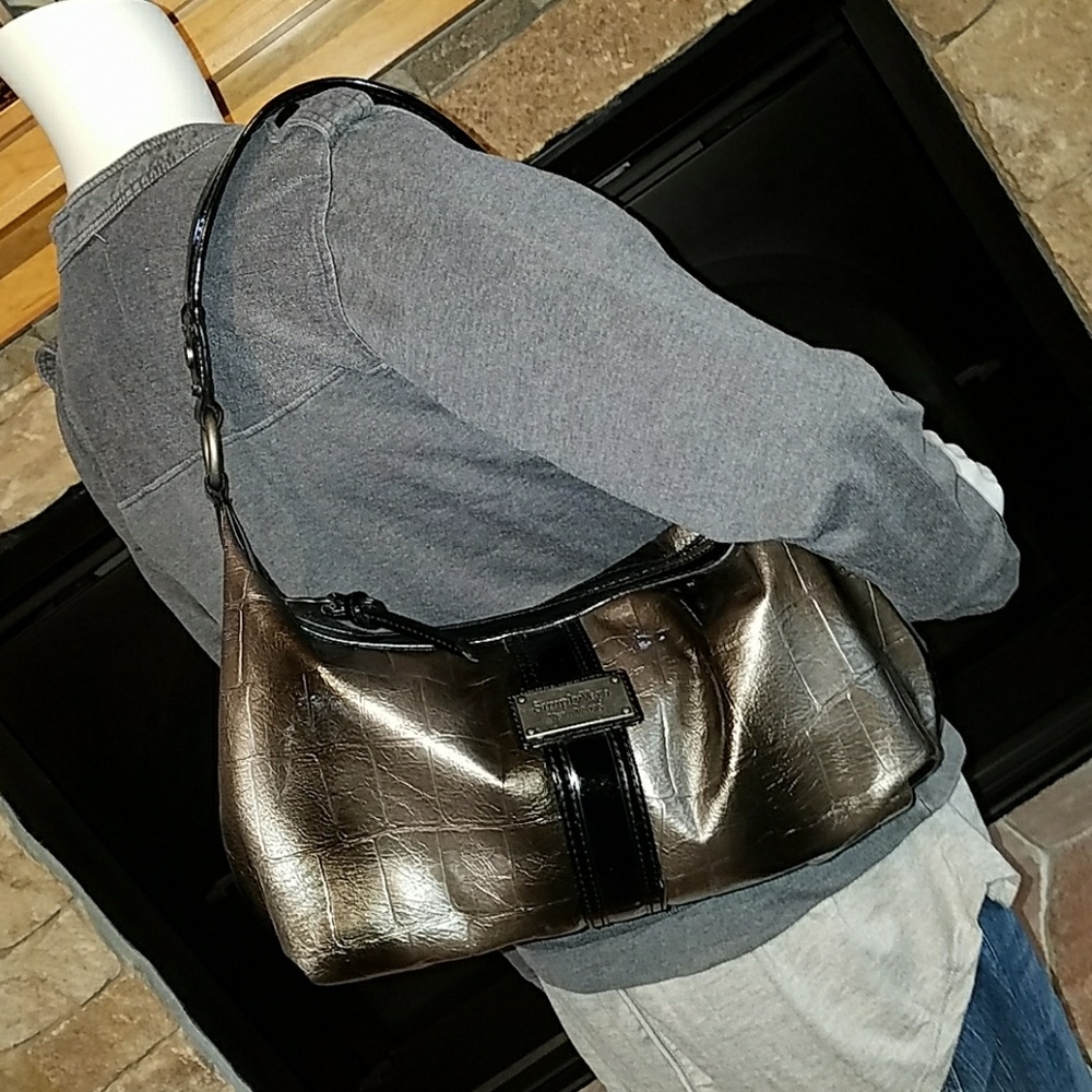 Simply VERA purse 17x9x6 - Picture 3 of 8
