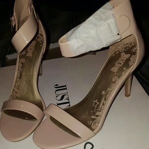 Women shoes
