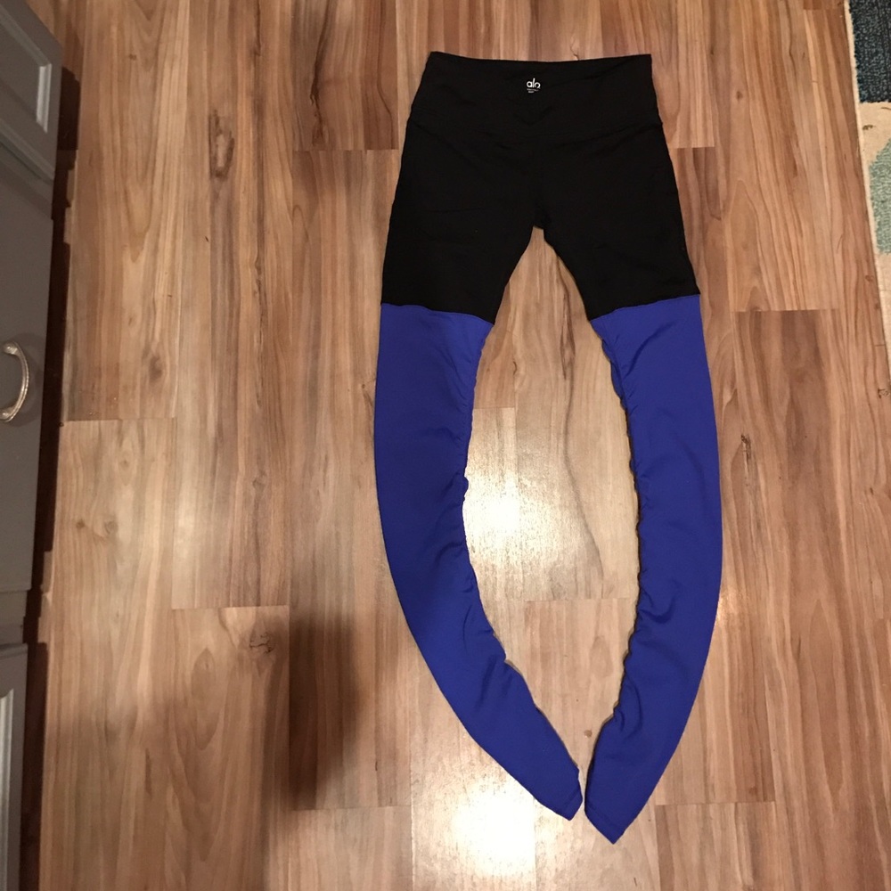 Alo Goddess Yoga Leggings