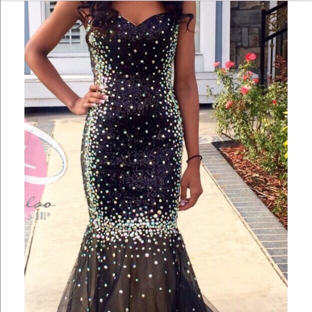 Black crystal beaded mermaid prom gown Sz 2