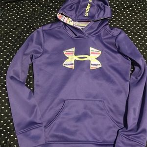 Youth large Under Armour hoodie