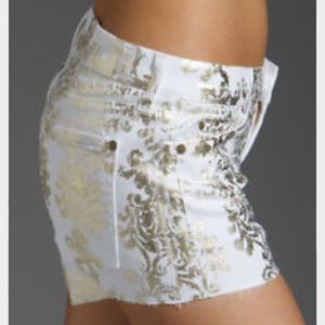 Amazing 7 for All Mankind Shorts, unique, Sz 26