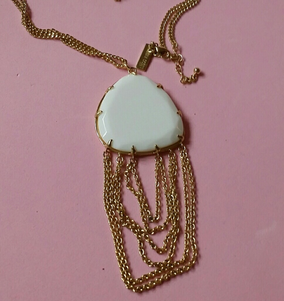 Kendra Scott Ashlyn necklace