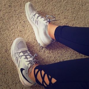 ⚡️New&Authentic Nike Free TR Focus Flyknit sz 6.5