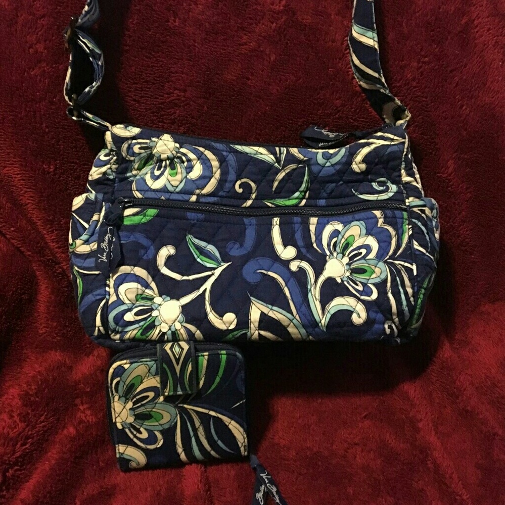 Vera Bradley purse with matching wallet