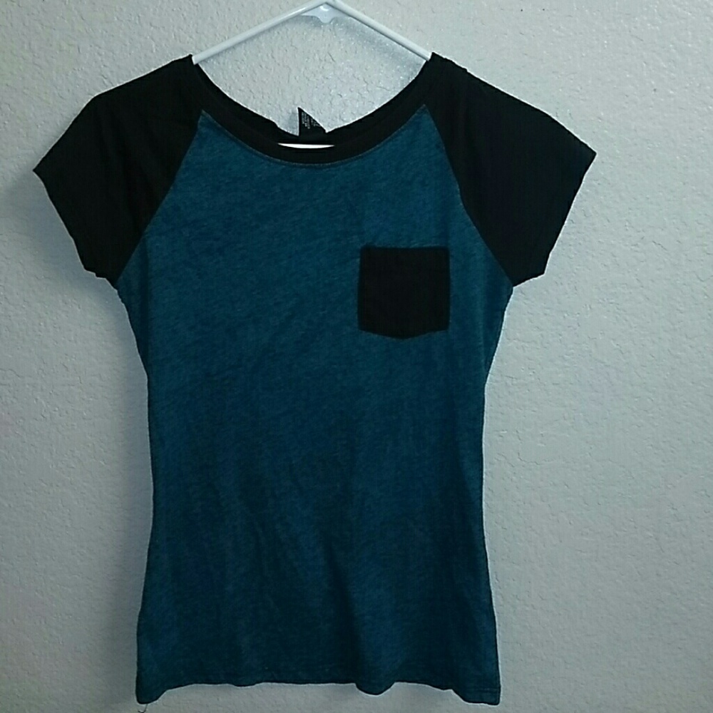 Teal and blacl t-shirt