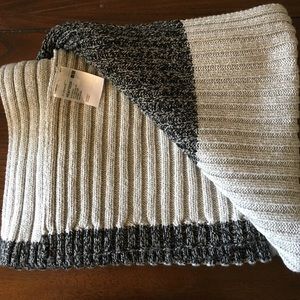 Uniqlo heat tech scarf