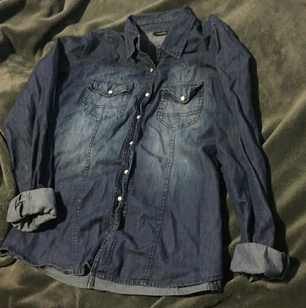 Denim snap button down shirt size Large