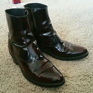 Men's leather zip-up ankle boots