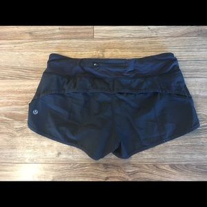 Black Lululemon speed shorts!