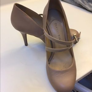 Gianni Bini neutral heels
