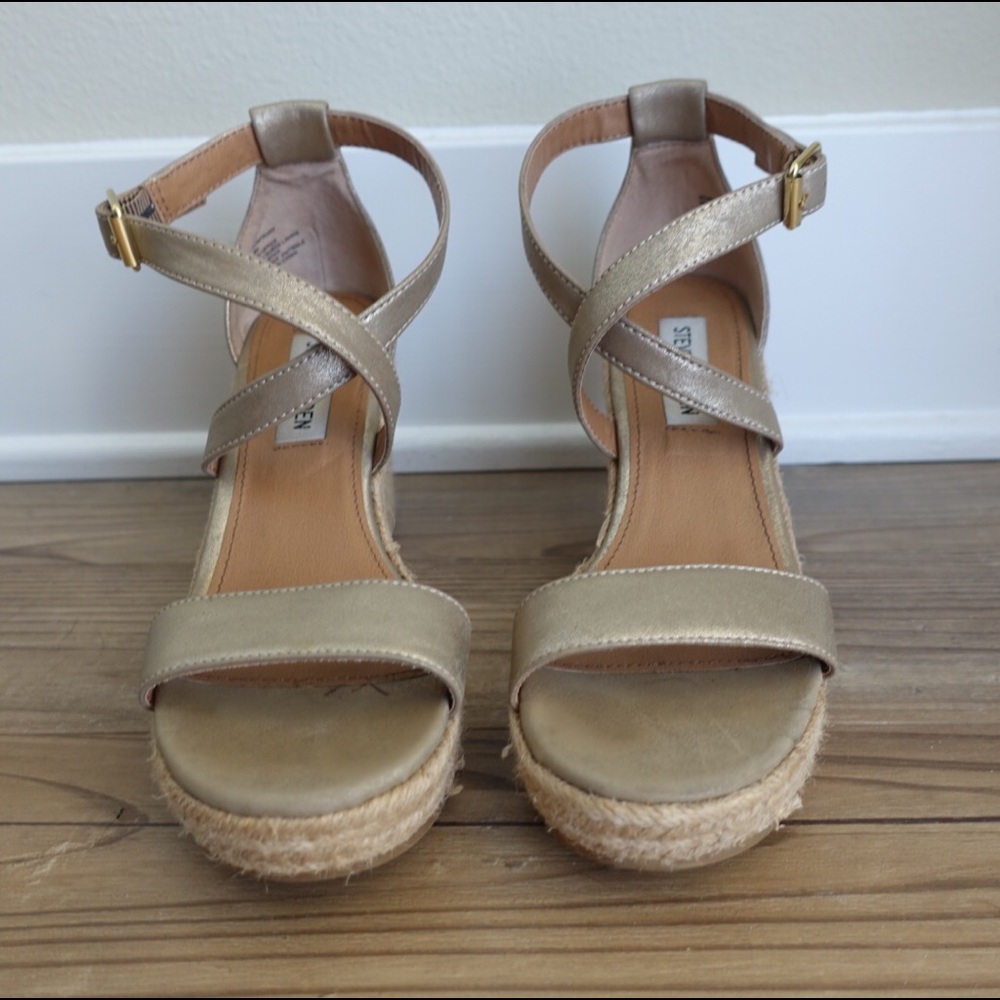 Steve Madden Wedges