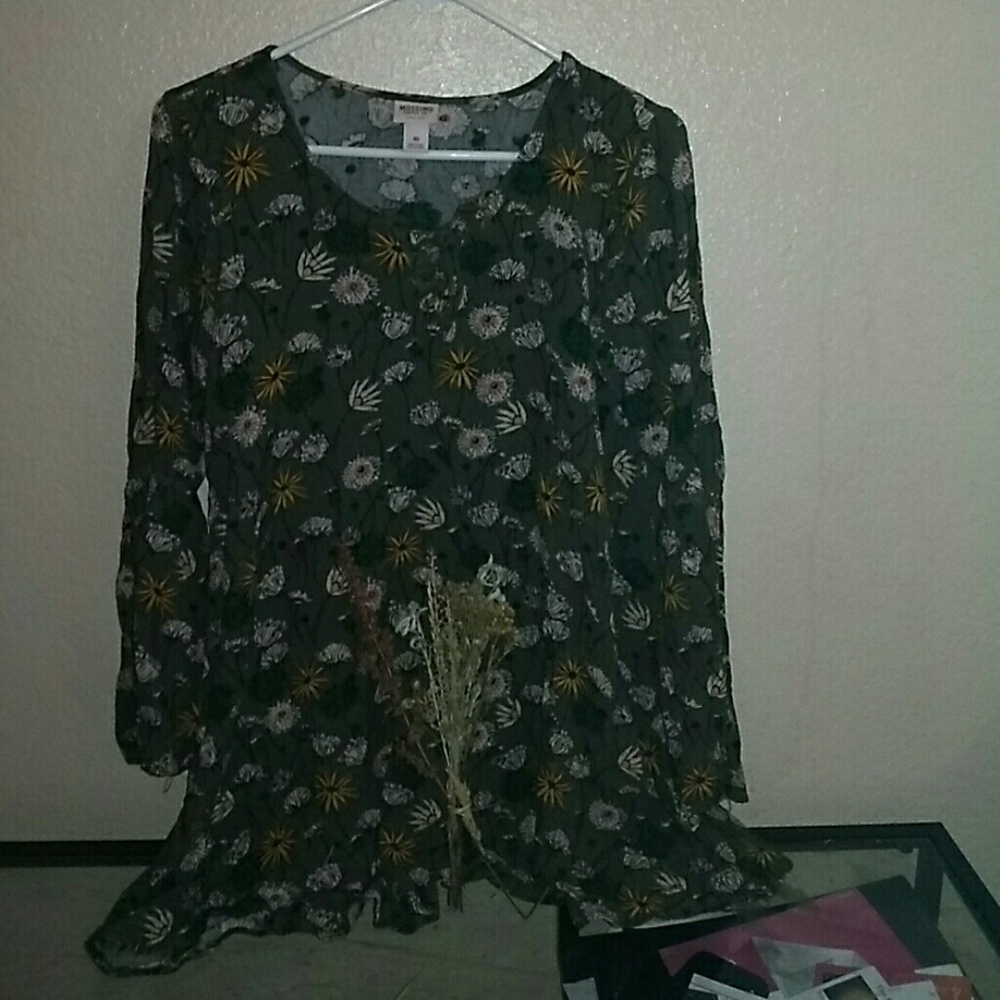 Floral lace up dress