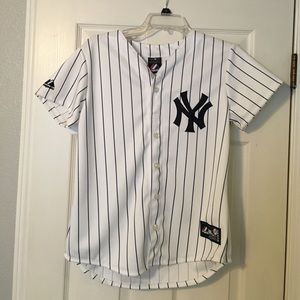 Woman's New York Yankees jersey