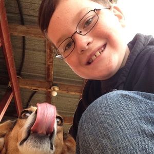 Meet your Posher, Logan