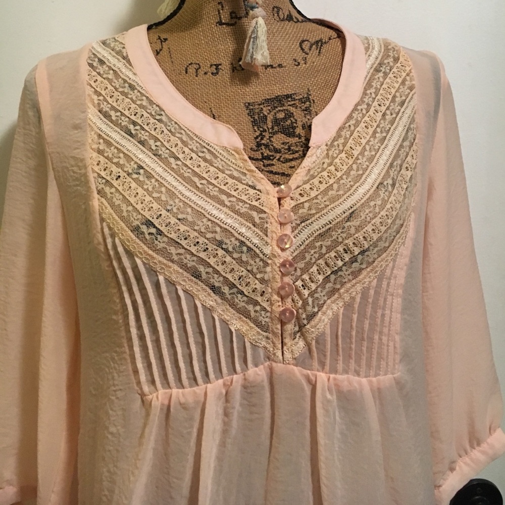SALE🎉 Anthro Sheer Tunic - Picture 2 of 4
