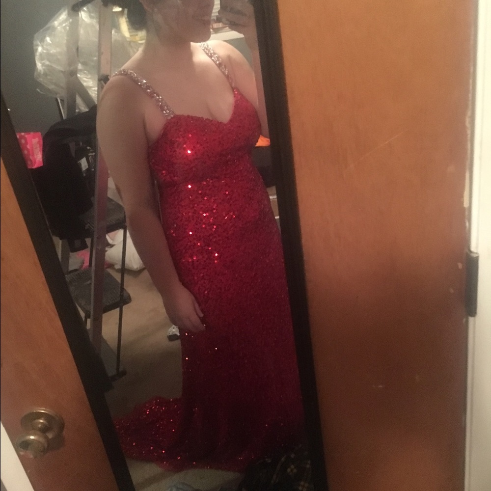 Size 10 red sequin prom dress