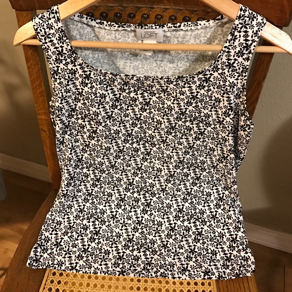 Anne Taylor LOFT M Tanktop