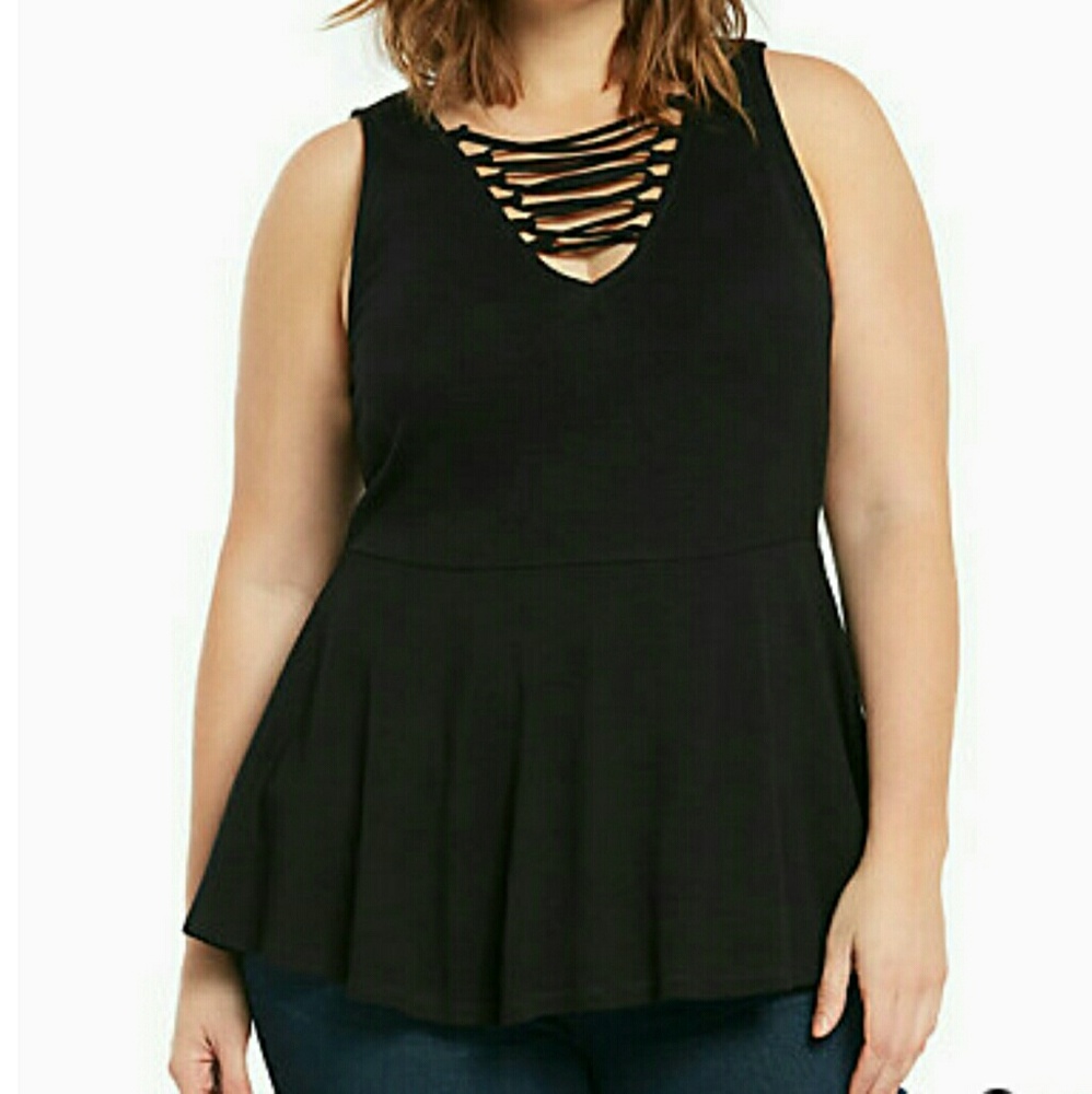 💀💀SOLD SOLD SOLD💀💀Torrid size 5 Lace Up Peplum