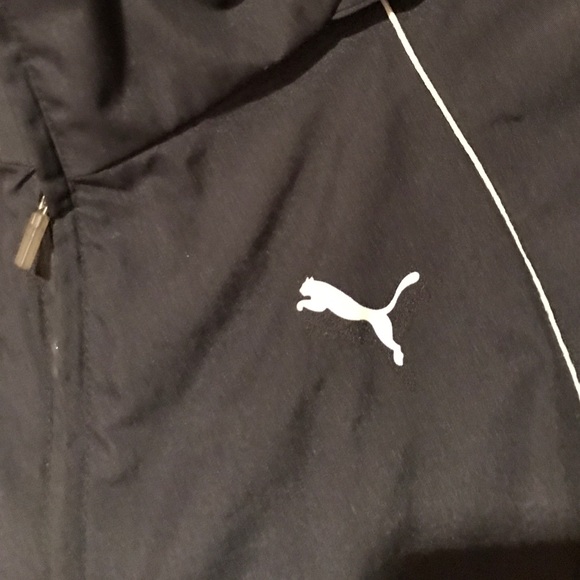 Puma Shell Jacket - Picture 2 of 3