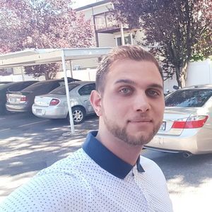 Meet your Posher, Zeeshan