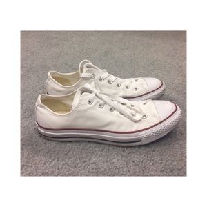 White Converse!! PERFECT CONDITION